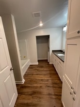 604 S Montgomery St in Gilmer, TX - Foto de edificio - Building Photo