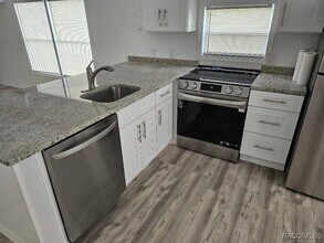 6890 W Homosassa Trail in Homosassa, FL - Building Photo - Building Photo