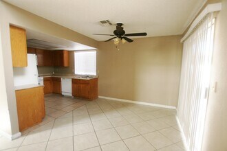 2882 Sandy Fls Wy in Las Vegas, NV - Building Photo - Building Photo