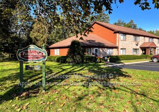 Parkside Apartments in Newark, NY - Building Photo - Building Photo