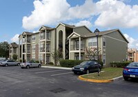 Building Photo - Waterford Landing Condominiums Apartments in Orlando, Florida