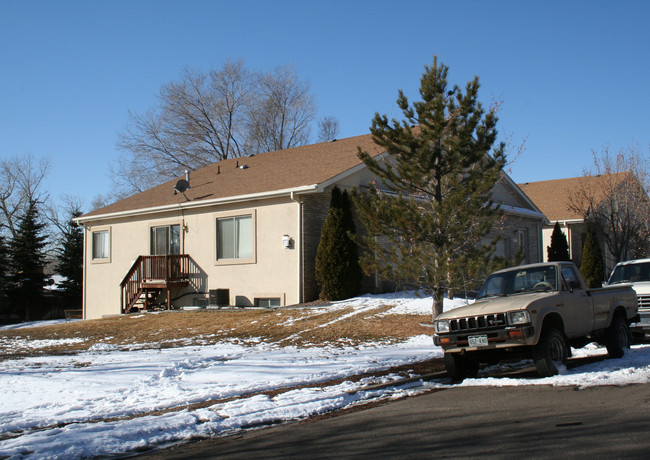 10720-107 W 63rd Ave in Arvada, CO - Foto de edificio - Building Photo