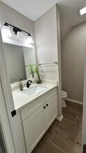 407 Bendwood Dr in Houston, TX - Building Photo - Building Photo