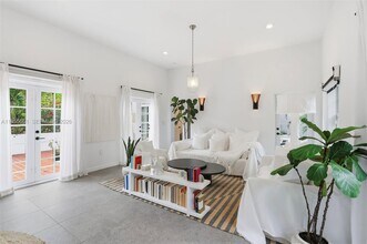 4108 Palmarito St in Coral Gables, FL - Building Photo - Building Photo