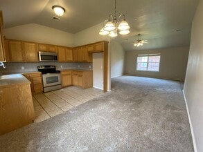 4100 Applegate Dr in Moore, OK - Building Photo - Building Photo