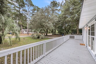 1594 Point Park Dr in Johns Island, SC - Building Photo - Building Photo