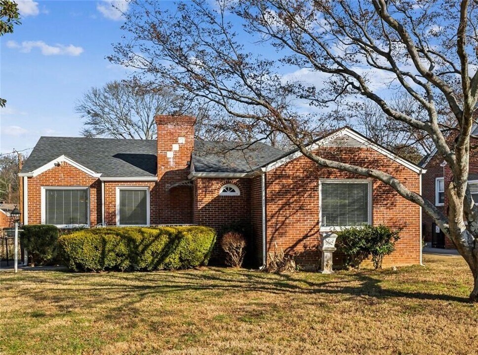 1143 Fountain Dr SW in Atlanta, GA - Building Photo