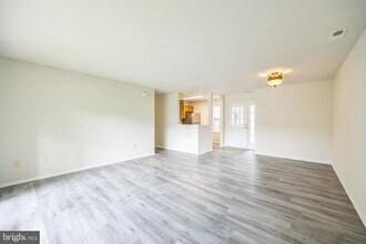 905 Rabbit Run Rd in Evesham, NJ - Building Photo - Building Photo
