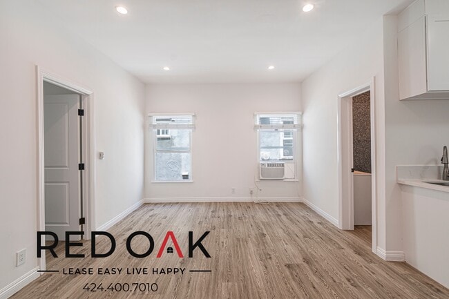 property at 400 N Coronado St