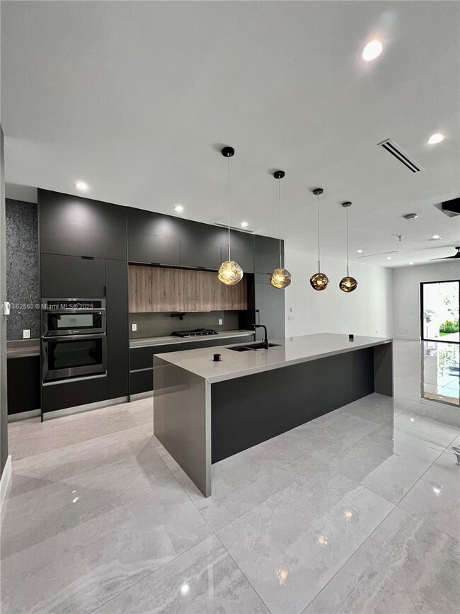 815 NE 17th Terrace in Fort Lauderdale, FL - Building Photo - Building Photo