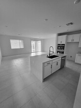 1610 Crested Eagle St in Las Vegas, NV - Building Photo - Building Photo