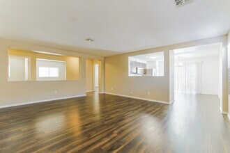 8505 E Meseto Ave in Mesa, AZ - Foto de edificio - Building Photo