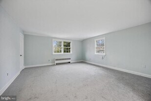 11 Trent Rd in Penn Wynne, PA - Building Photo