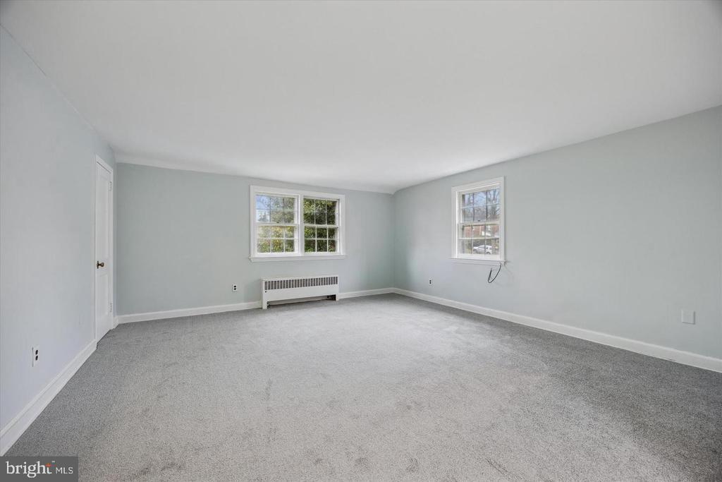 11 Trent Rd in Penn Wynne, PA - Building Photo