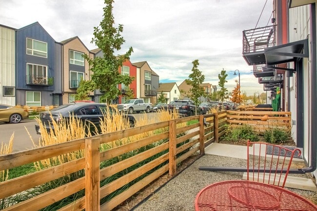 1018 Depew St in Lakewood, CO - Foto de edificio - Building Photo