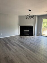 1563 N King St in Hampton, VA - Building Photo - Building Photo