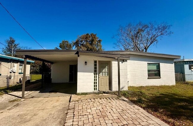 property at 4303 Anderson Rd