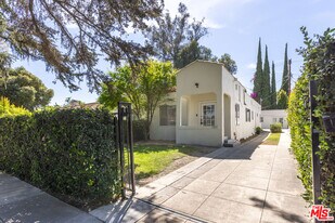 1553 N Stanley Ave in Los Angeles, CA - Building Photo