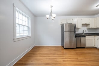 Harriman Woods Apartments in Harriman, NY - Building Photo - Interior Photo