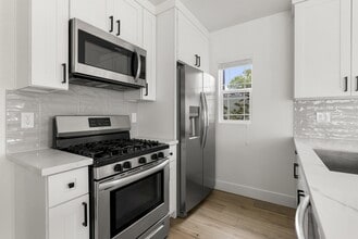 743 3/4 Occidental Blvd in Los Angeles, CA - Building Photo - Building Photo
