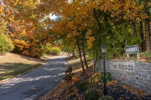 The Woods of Oakbrook Apartments