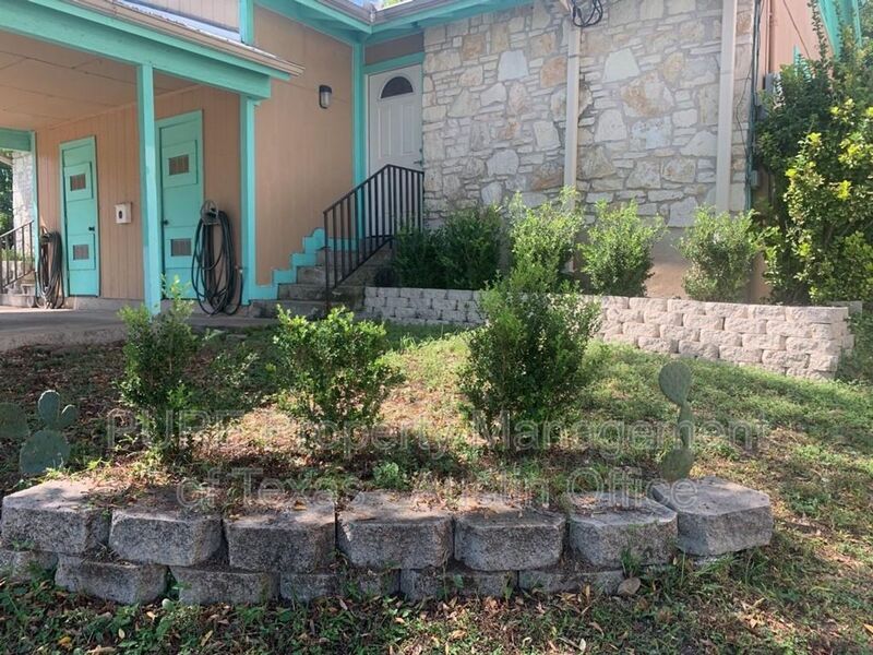 1606 Perez St in Austin, TX - Building Photo