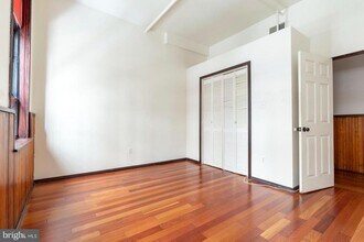 35 S 13th St in Philadelphia, PA - Building Photo - Building Photo