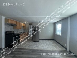 121 David Ct in La Porte, IN - Building Photo - Building Photo