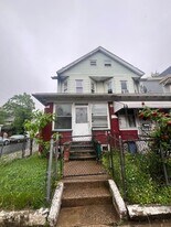 476 Martin Luther King Jr Blvd in Trenton, NJ - Building Photo
