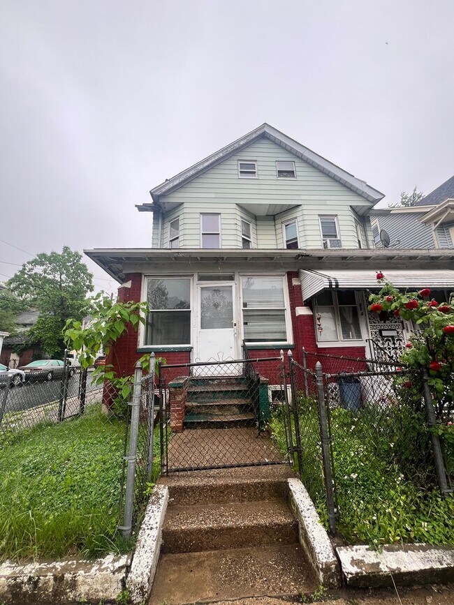 property at 476 Martin Luther King Jr Blvd