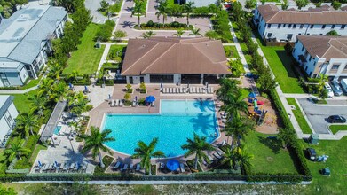 21016 NE 2nd Ct in North Miami Beach, FL - Building Photo - Building Photo