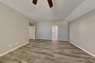 6807 Oakbranch Manor Ln in Richmond, TX - Building Photo - Building Photo
