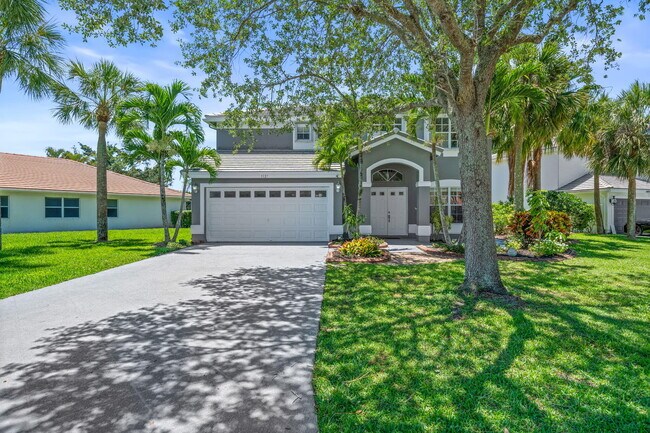 1527 S Club Dr in Wellington, FL - Building Photo - Building Photo
