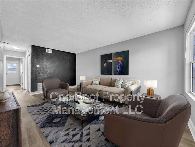 property at 2000 Chateau Dr