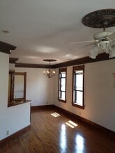 906 S 5th St in Milwaukee, WI - Building Photo - Building Photo