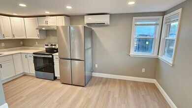 825 Scenic Hwy in Bourne, MA - Building Photo - Building Photo