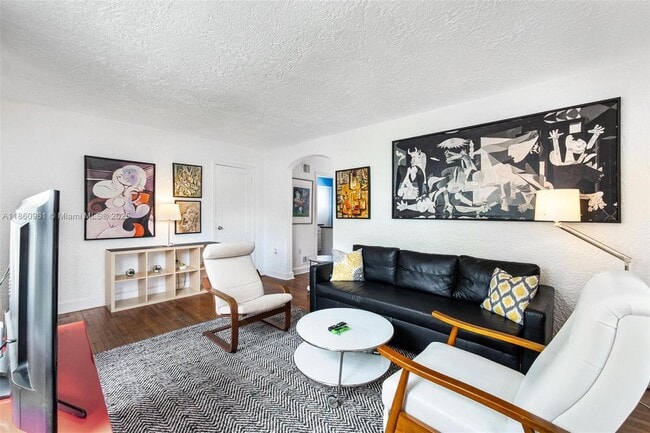 property at 39 Sidonia Ave