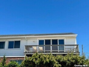 3 Oswego Ave in East Atlantic Beach, NY - Building Photo - Building Photo