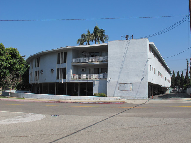 804 N Garfield Ave in Montebello, CA - Building Photo - Building Photo