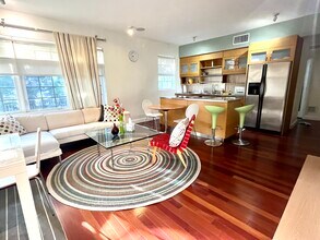 1330 Drexel Ave, Unit 101 in Miami Beach, FL - Building Photo - Building Photo