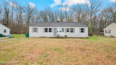 43 Story St in Plumsted, NJ - Building Photo - Building Photo