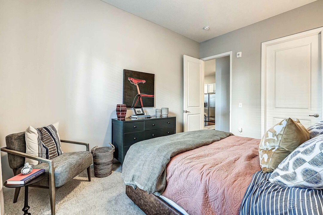 Kendall Park in Columbus, OH - Building Photo