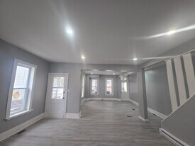 78 E Broad St in East Stroudsburg, PA - Building Photo