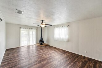 1601 Elizabeth St in Kaufman, TX - Building Photo - Building Photo