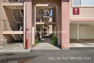 2900 W Marina Dr in Moses Lake, WA - Building Photo - Building Photo