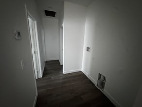 1083 W 9th St in San Bernardino, CA - Building Photo - Building Photo