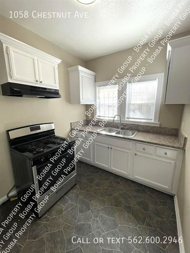 1058 Chestnut Ave in Long Beach, CA - Building Photo - Building Photo