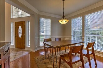 10644 Bramblecrest Dr in Austin, TX - Foto de edificio - Building Photo