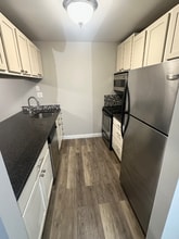 807 Hickory Cir in Cherry Hill Township, NJ - Building Photo - Building Photo