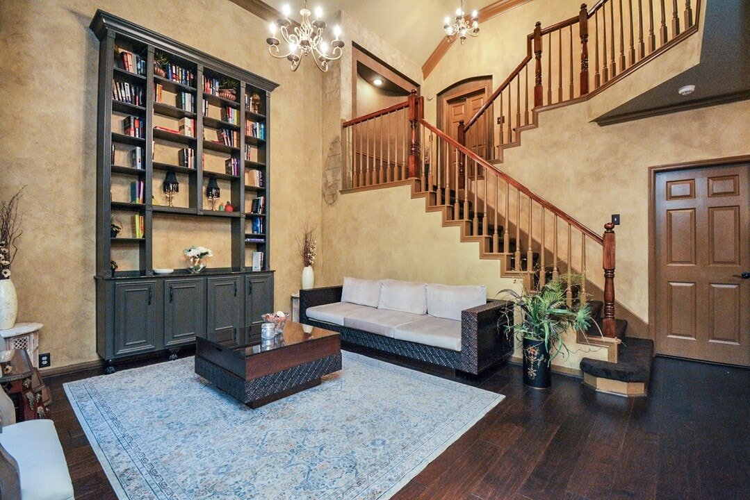 12906 Kingsbridge Ln in Houston, TX - Building Photo